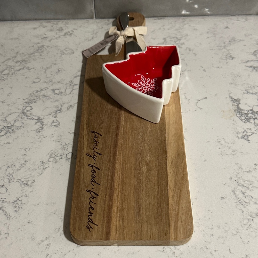 🎉HP🎉NWT Serving Board Set